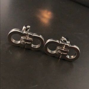 Cuff links